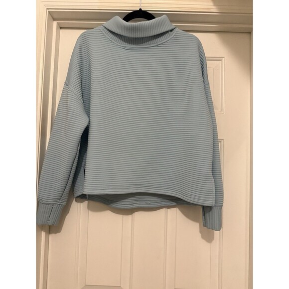 Danskin Women’s Medium  Blue Ribbed Long Sleeve Athletic Casual Minimalist - Picture 1 of 3